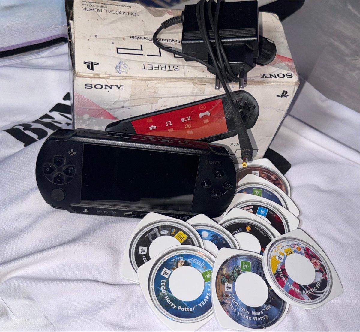 🎮 PSP Street E1004 Version européenne أصلية + 9 ألعاب أصلية + الشاحن + البواطة