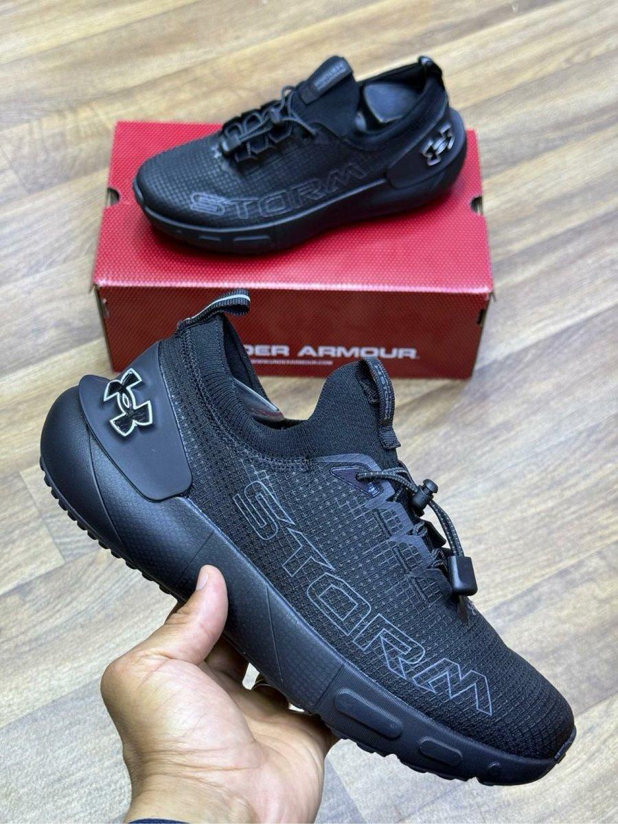 Chaussures de sport Under Armour noires