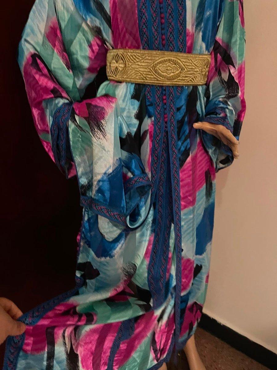 Tkachita marocaine traditionnelle colorée, 2/3