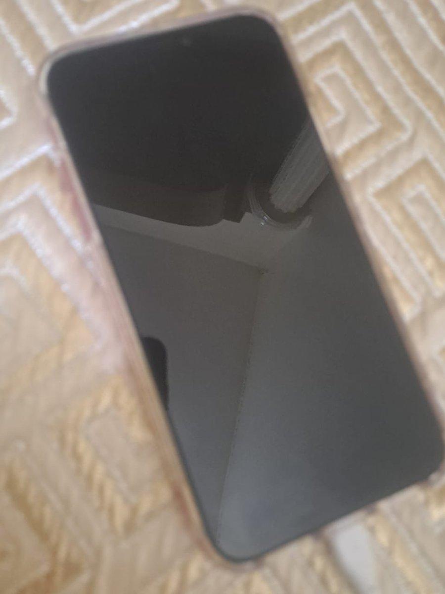 Phone 11Normal, 2/2