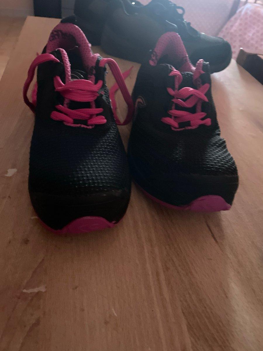 Chaussure pour femme neuf, 2/3