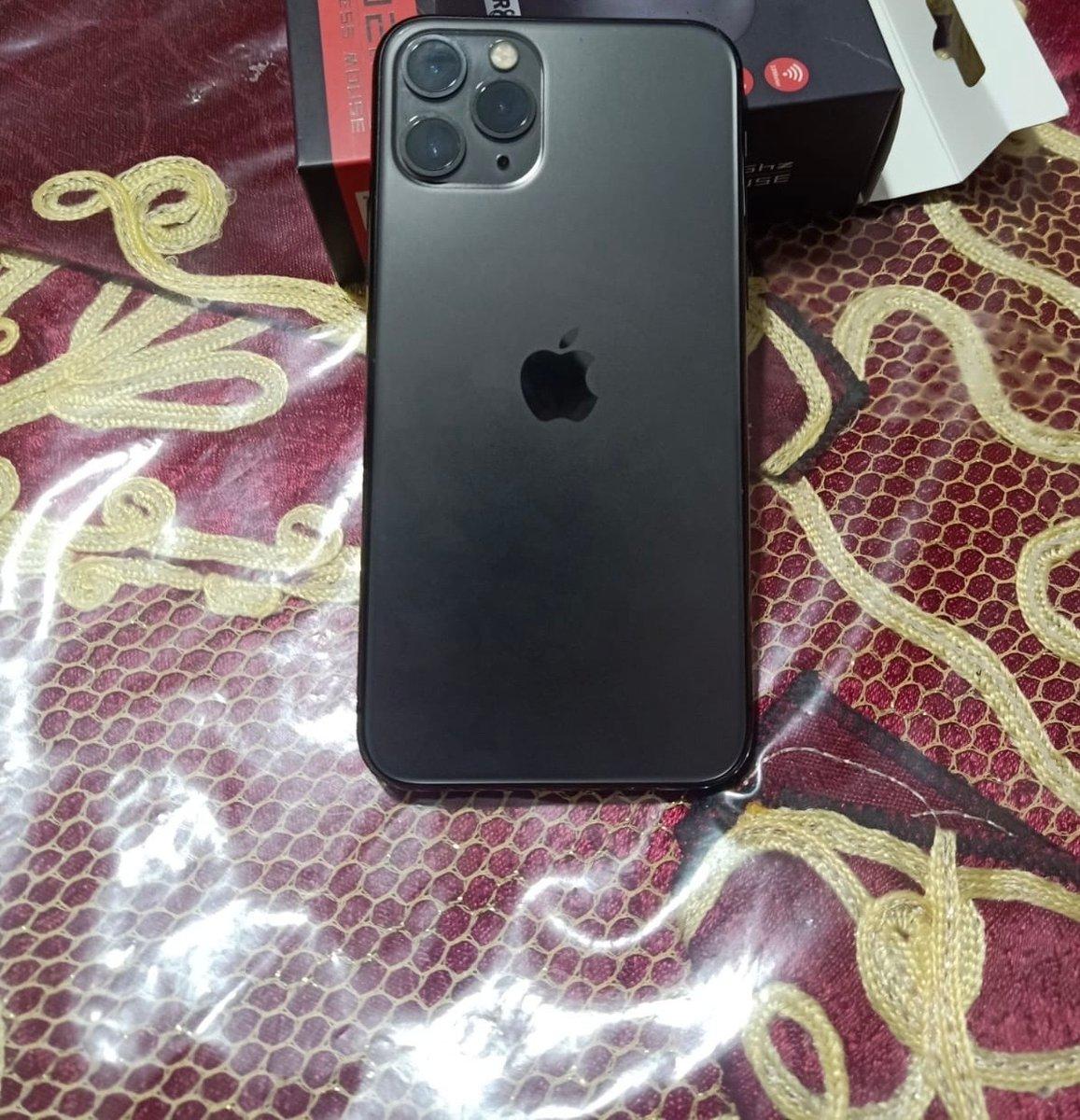 iPhone 11 Pro, 2/11