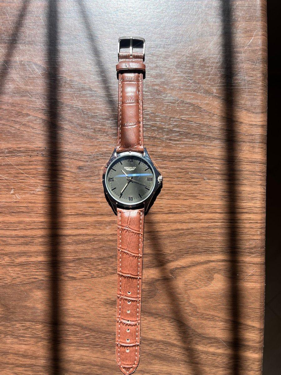 Montre class et classique