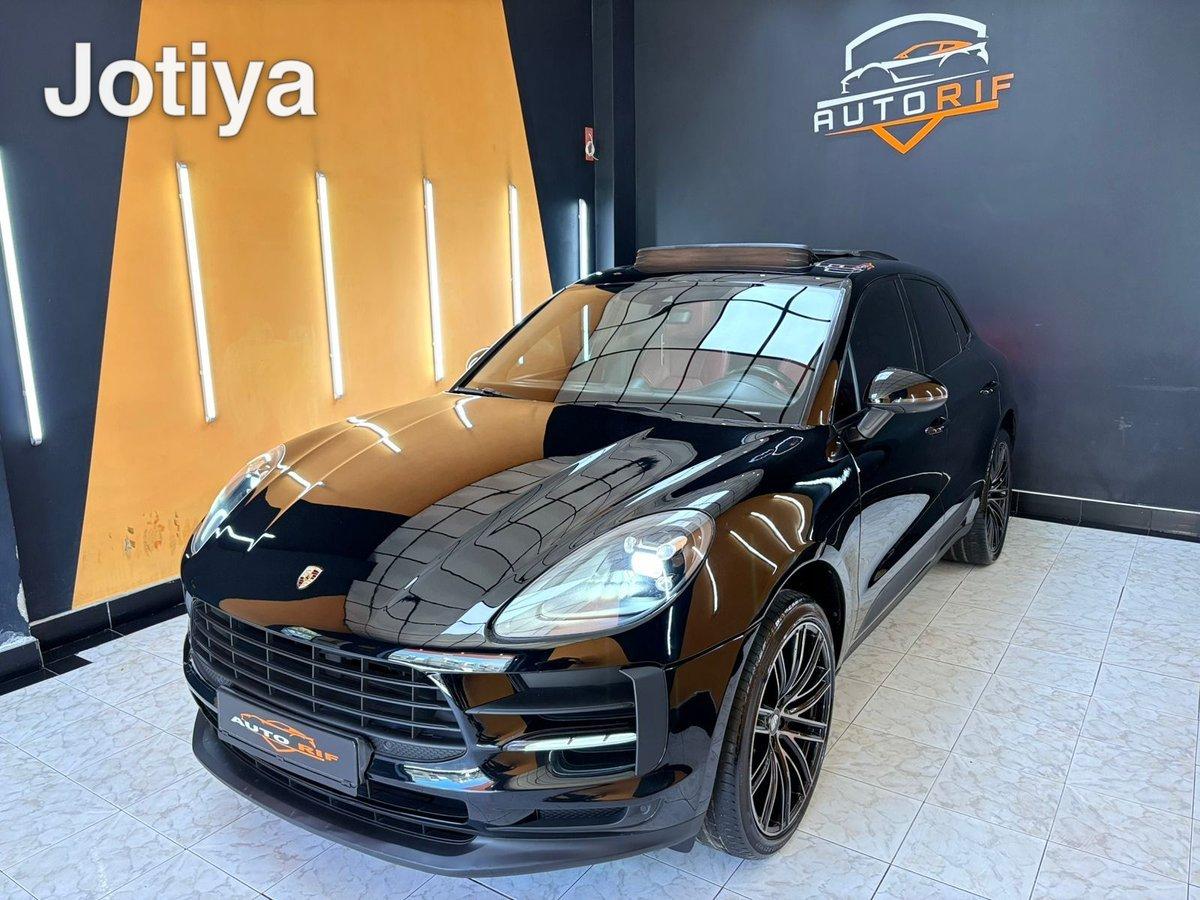 Porsche Macan Essence 2021, 2/3