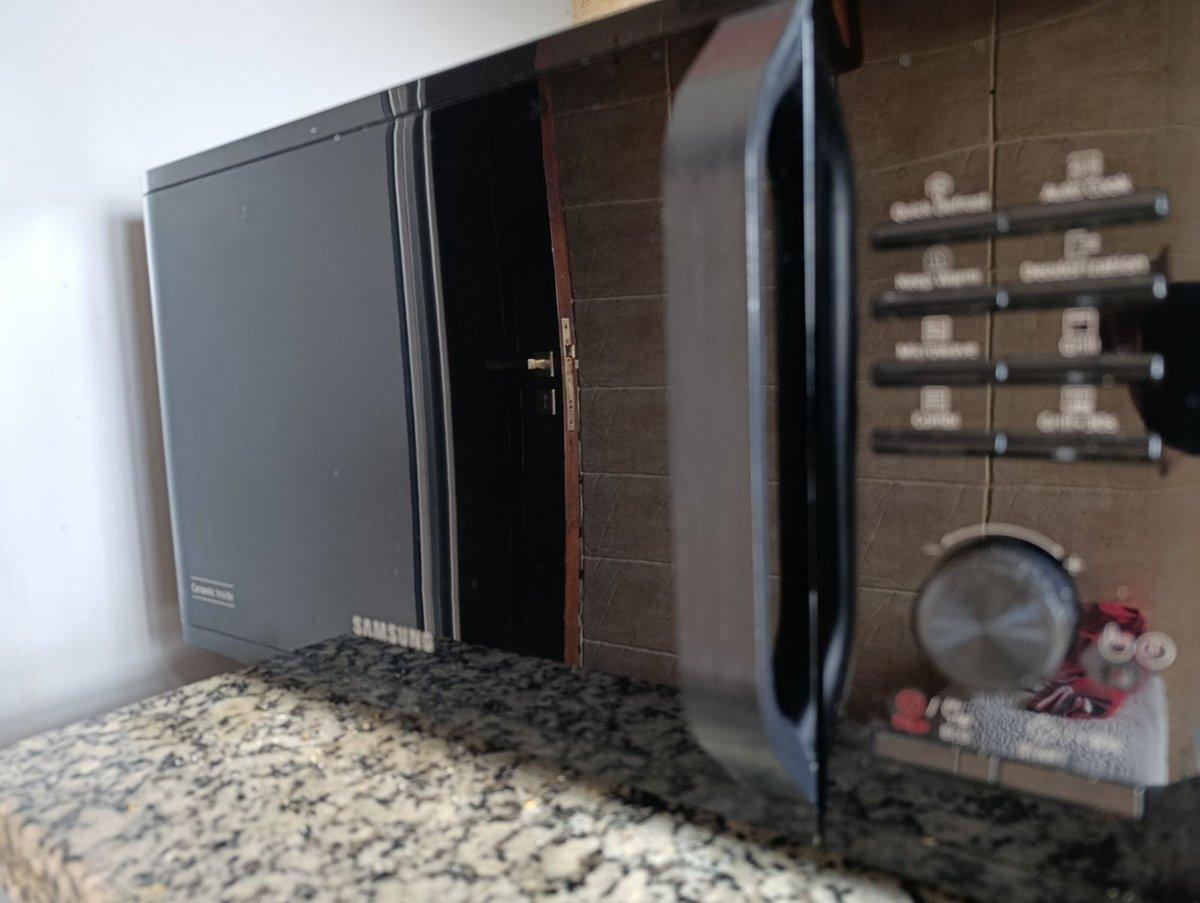 📢 Micro-ondes Samsung MG23K3515AK – 23L, 2/6