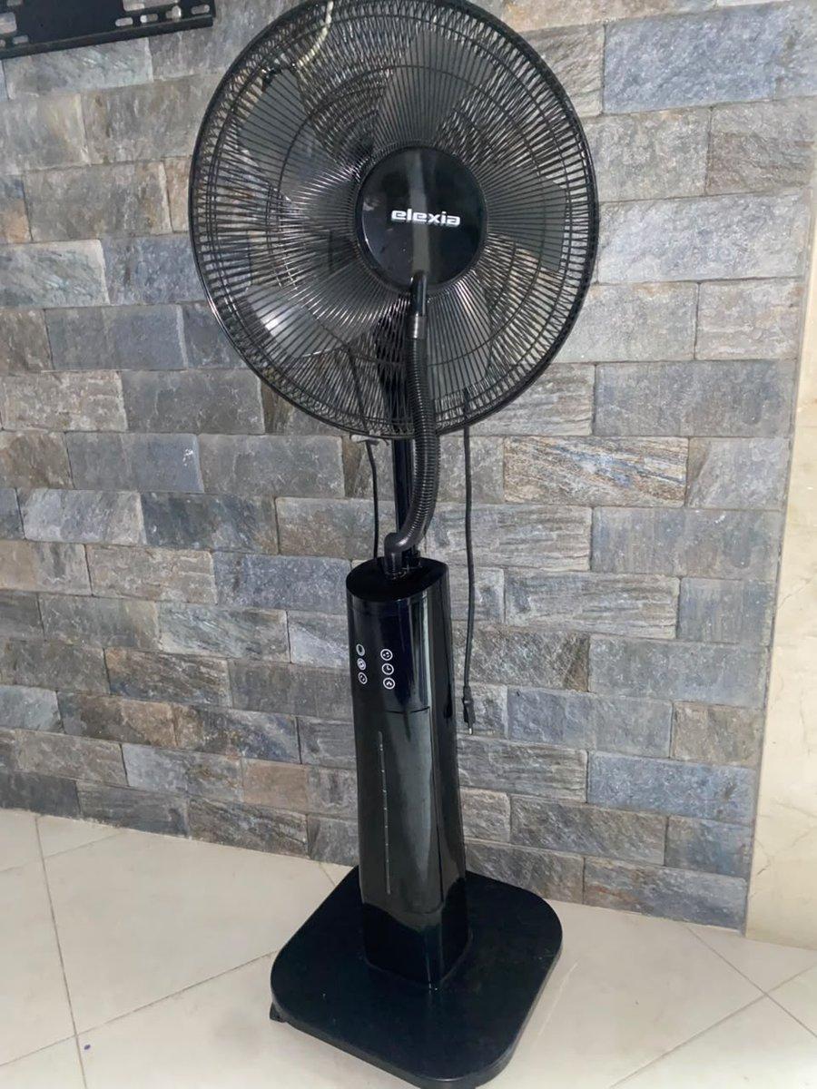 Ventilateur sur pied brumisateur Elexia noir