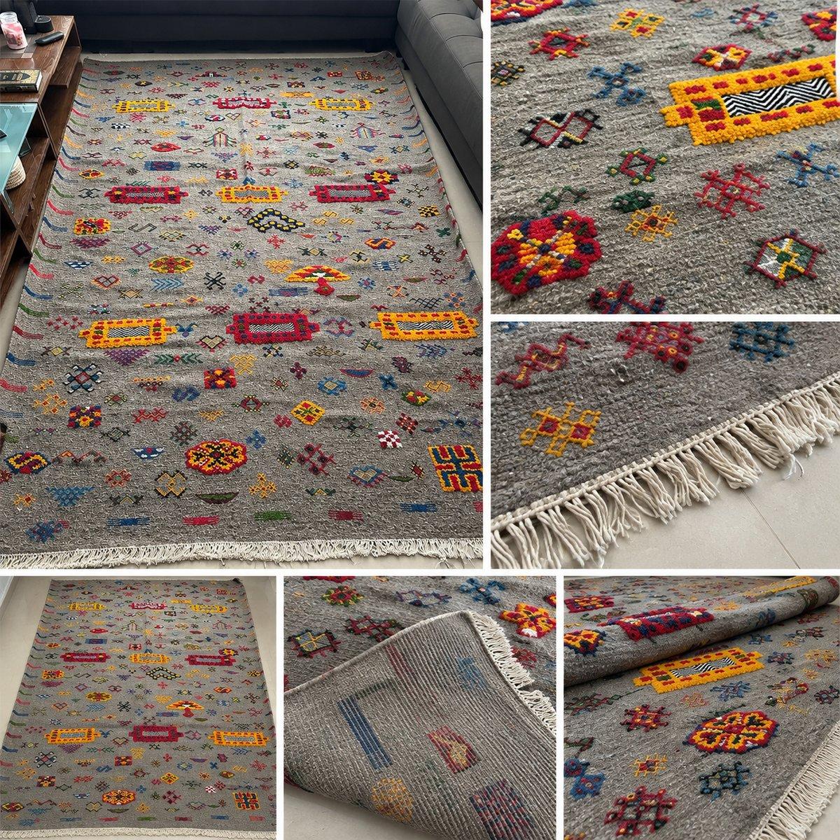 Tapis berbère artisanal gris motifs colorés géométriques, 2/5