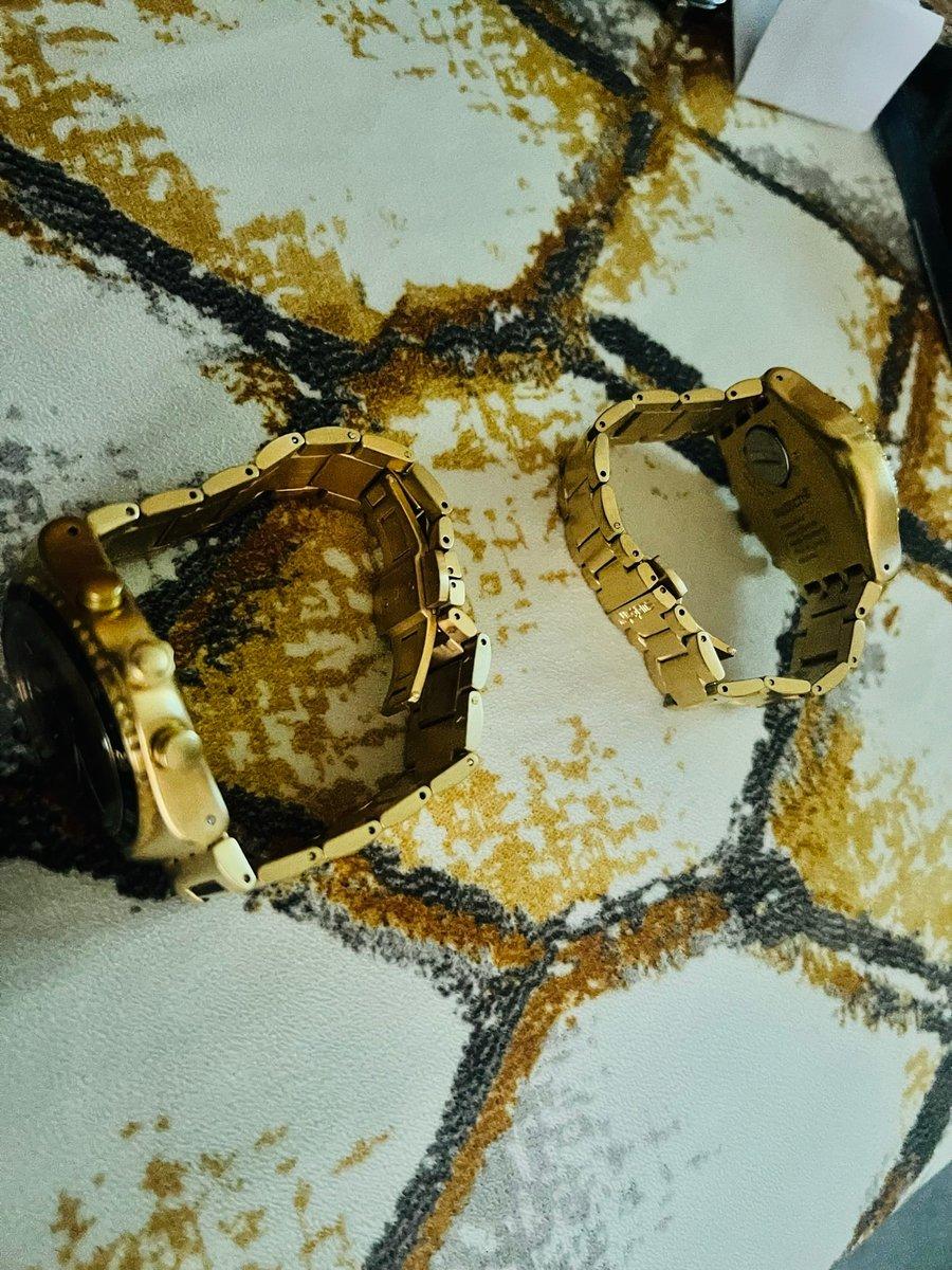 Deux Swatch original 2026, 2/6