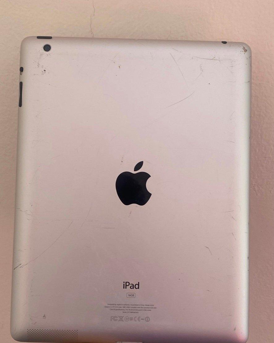 iPad 16 g passable