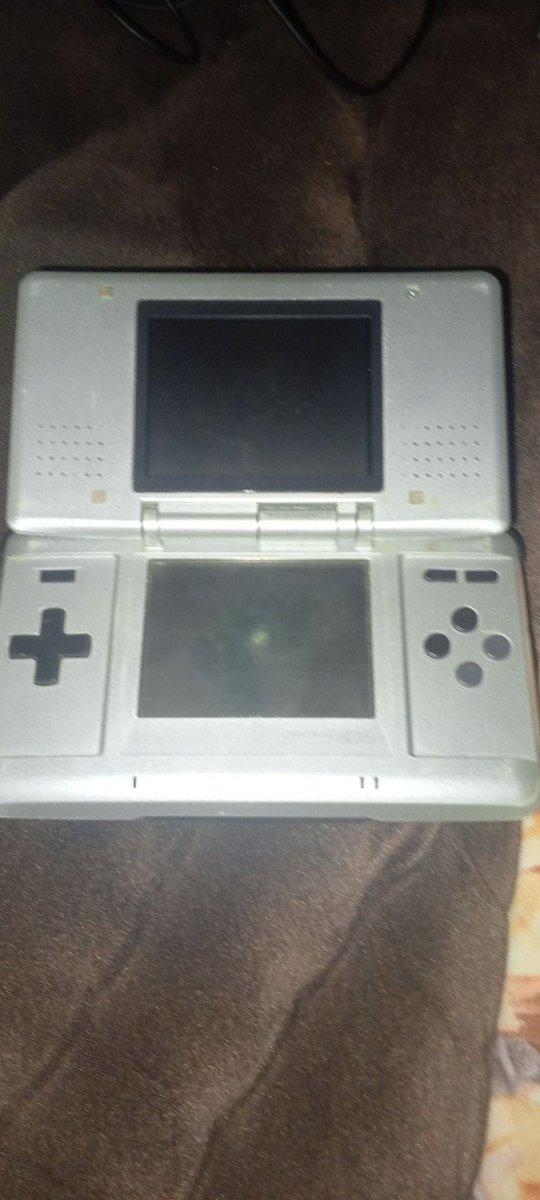 Nintendo DS, 2/6